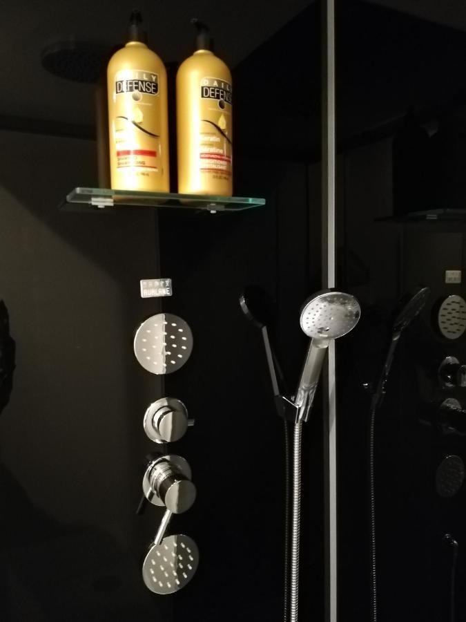 Budgetroom Lommel Bagian luar foto