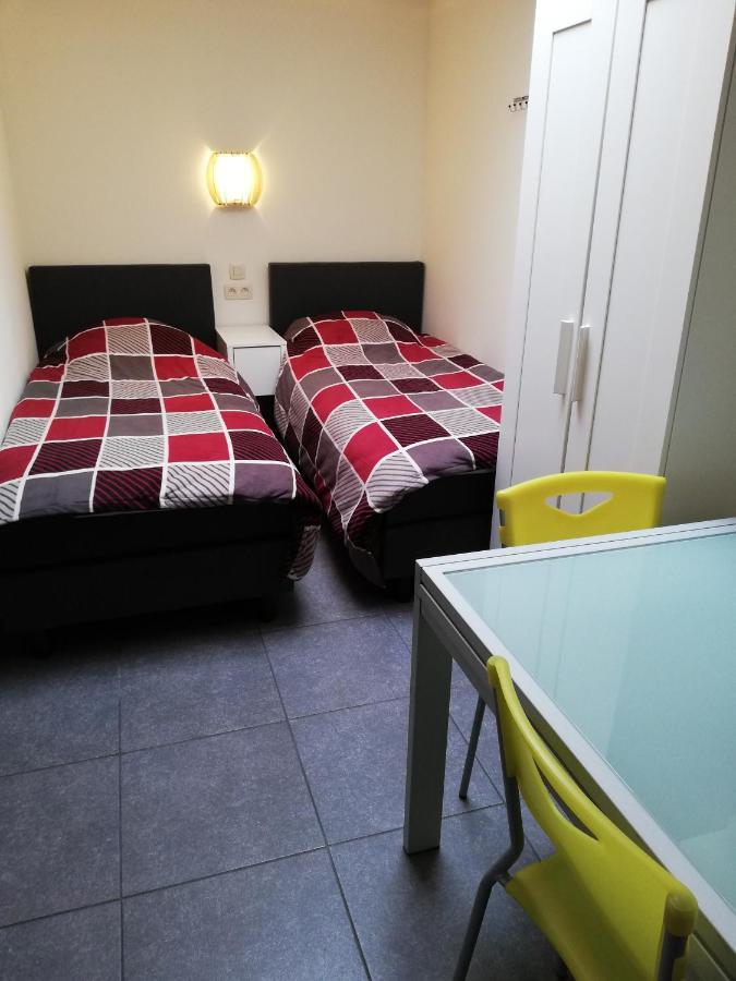 Budgetroom Lommel Bagian luar foto