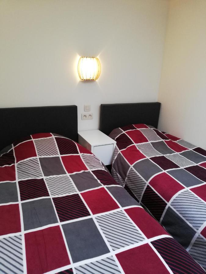 Budgetroom Lommel Bagian luar foto