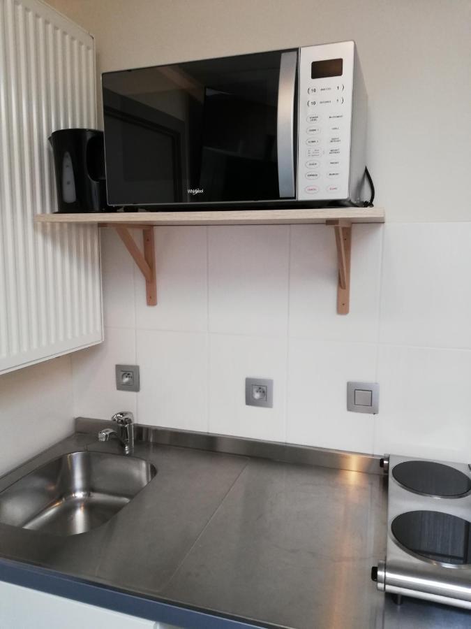 Budgetroom Lommel Bagian luar foto